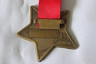 MEDALJA IZ MARATONA, 2015, AUSTRIJA | Medalja iz čuvenog gradskog na lalafo.rs — 3 MEDALJA IZ MARATONA, 2015, AUSTRIJA | Medalja iz čuvenog gradskog — 3