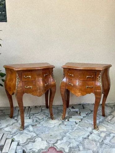 Antique Dressers: Stilske trbušaste komode u paru - ODLIČNO OČUVANE 🌟✨ Komode u dobrom at lalafo.rs — 10 Antique Dressers: Stilske trbušaste komode u paru - ODLIČNO OČUVANE 🌟✨ Komode u dobrom — 10