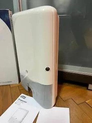 cepaci za drva: Tork Elevation Dispenser za papirne peškire – H2 sistem (Interfold) - na lalafo.rs — 10 cepaci za drva: Tork Elevation Dispenser za papirne peškire – H2 sistem (Interfold) - — 10