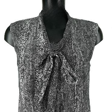 Bluza paul costelloe, vel. S marka: paul costelloe veličina: s na lalafo.rs — 4 Bluza paul costelloe, vel. S marka: paul costelloe veličina: s — 4