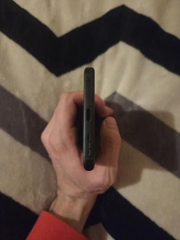 Motorola Edge 40 – 8 GB RAM / 256 GB skladište - Ekran: 6.55" pOLED na lalafo.rs — 5 Motorola Edge 40 – 8 GB RAM / 256 GB skladište - Ekran: 6.55" pOLED — 5