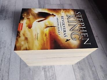 Ostalo: STIVEN KING Mracna kula 1-7 komplet. Na prodaju komplet knjiga Stiven na lalafo.rs — 4 Ostalo: STIVEN KING Mracna kula 1-7 komplet. Na prodaju komplet knjiga Stiven — 4