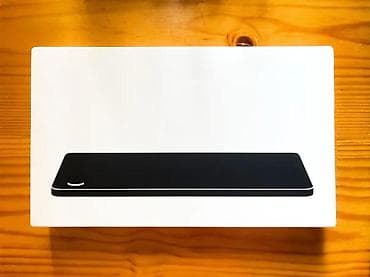 Electronics: Bežični punjač – Qi kompatibilan - Tanka i elegantna podloga za at lalafo.rs — 1 Electronics: Bežični punjač – Qi kompatibilan - Tanka i elegantna podloga za — 1
