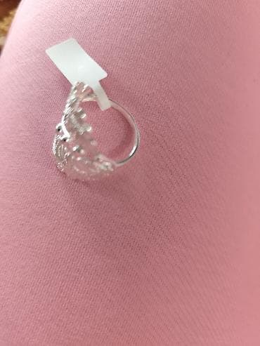 Srebrni set nakita – prsten i minđuše - Materijal: srebro (boja at lalafo.rs — 7 Srebrni set nakita – prsten i minđuše - Materijal: srebro (boja — 7