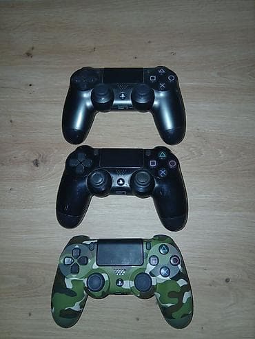 Prodajem Playstation 4 konzolu u odlicnom stanju redovno ciscena i na lalafo.rs — 4 Prodajem Playstation 4 konzolu u odlicnom stanju redovno ciscena i — 4