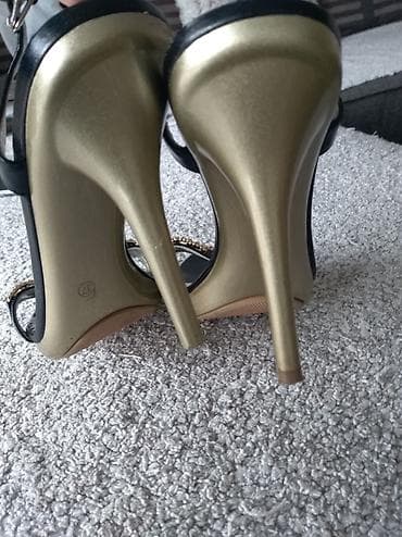 Prelepe sandale Emilie Strandberg, br 37. Fali flekica na lalafo.rs — 5 Prelepe sandale Emilie Strandberg, br 37. Fali flekica — 5