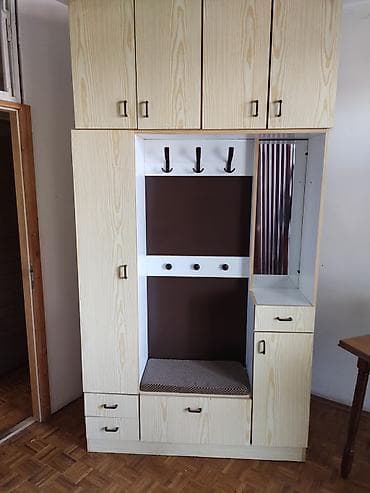 Plakar za hodnik. 125cm x 33cm, visina 223cm na lalafo.rs — 2 Plakar za hodnik. 125cm x 33cm, visina 223cm — 2