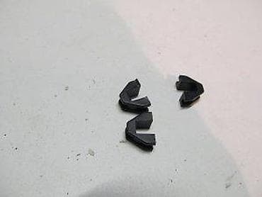 Set od tri gumena U-oblika čepa, dizajniranih za višenamensku na lalafo.rs Set od tri gumena U-oblika čepa, dizajniranih za višenamensku