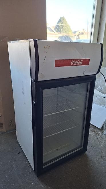 Kompaktni rashladni vitrina frižider Coca‑Cola, idealan za na lalafo.rs — 3 Kompaktni rashladni vitrina frižider Coca‑Cola, idealan za — 3