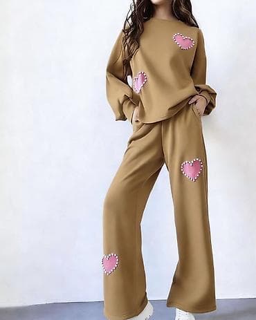 Women's Sweatsuits: ❤️Ženski komplet trenerke sa srcima❤️
✅2300 din at lalafo.rs — 2 Women's Sweatsuits: ❤️Ženski komplet trenerke sa srcima❤️
✅2300 din — 2