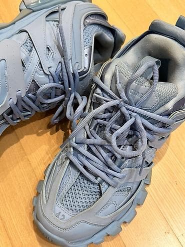 Other: Trainers, Balenciaga, size - 42 at lalafo.rs — 2 Other: Trainers, Balenciaga, size - 42 — 2