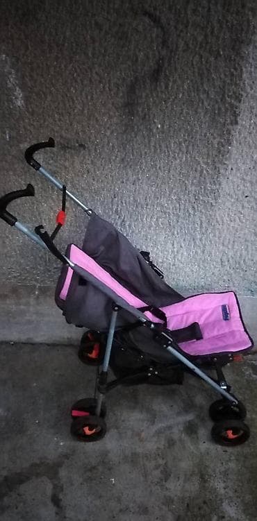 Kisobran decija kolica Pegolini sivo/crvena,malo flekava na lalafo.rs — 2 Kisobran decija kolica Pegolini sivo/crvena,malo flekava — 2