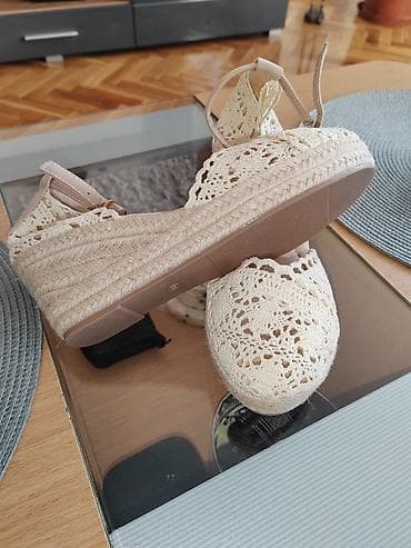 Ženske espadrile bež boje sa platformom, ukrašene heklanom čipkom at lalafo.rs — 3 Ženske espadrile bež boje sa platformom, ukrašene heklanom čipkom — 3