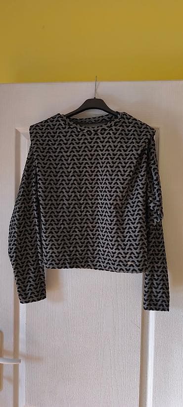 PS fashion bluza, sa imitacijom naramenica, veličina 34 na lalafo.rs — 1 PS fashion bluza, sa imitacijom naramenica, veličina 34 — 1