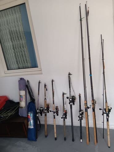 Pecaljke kompletne ispravne spremne za ribolov. cena jednog 25e na lalafo.rs Pecaljke kompletne ispravne spremne za ribolov. cena jednog 25e