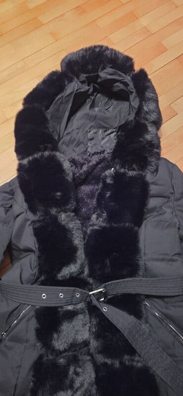 Zimska ženska jakna sa kapuljačom – crna - Duga, topla puffer jakna na lalafo.rs Zimska ženska jakna sa kapuljačom – crna - Duga, topla puffer jakna