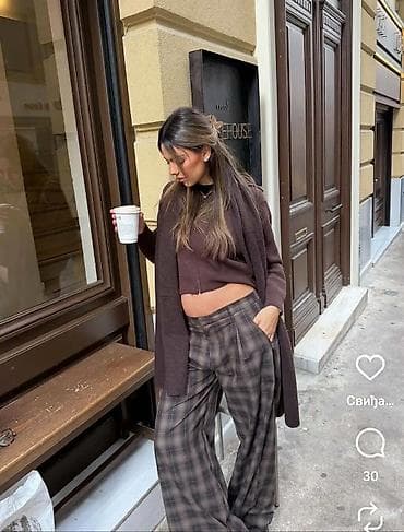 Široke karirane pantalone – ženski model - Kroj: široke nogavice na lalafo.rs Široke karirane pantalone – ženski model - Kroj: široke nogavice