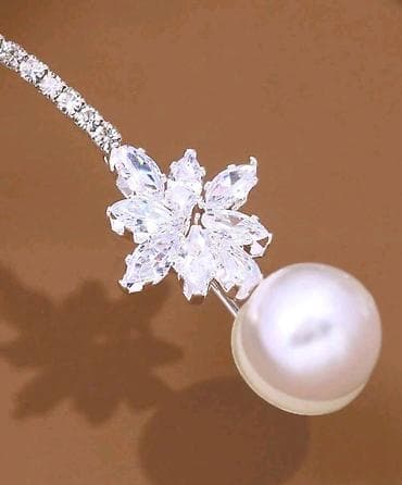 Elegantna ogrlica sa biserima i kristalima - Dizajn: otvorena ogrlica na lalafo.rs — 3 Elegantna ogrlica sa biserima i kristalima - Dizajn: otvorena ogrlica — 3