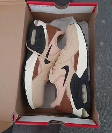 Patike Nike Air Max Excee, inspirisane modelom Nike Air Max 90 na lalafo.rs — 1 Patike Nike Air Max Excee, inspirisane modelom Nike Air Max 90 — 1