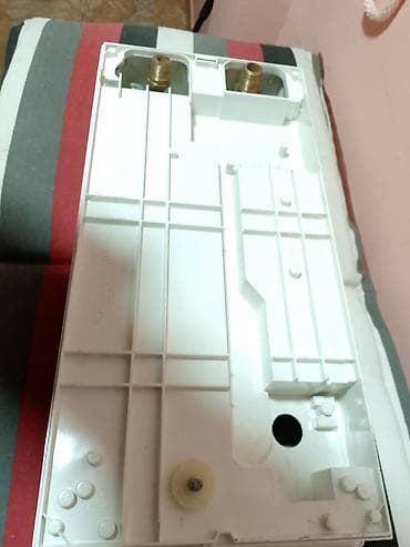 Siemens instant električni bojler – model DHT18100 (E-Nr. DH18100/01) na lalafo.rs — 2 Siemens instant električni bojler – model DHT18100 (E-Nr. DH18100/01) — 2