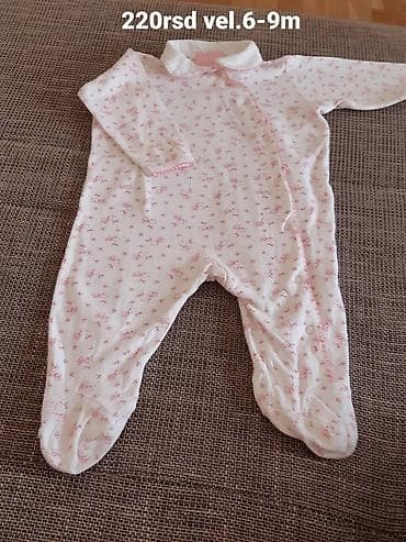 Bebi pidžama/benkica sa stopalicama – First Wishes - Veličina: 6–9 na lalafo.rs — 1 Bebi pidžama/benkica sa stopalicama – First Wishes - Veličina: 6–9 — 1