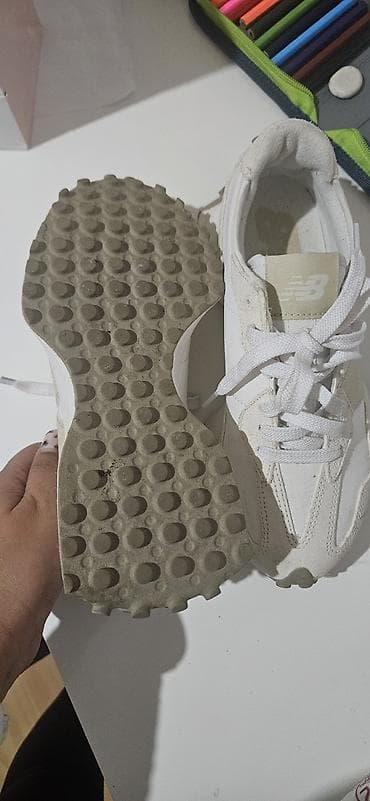 New Balance 327 patike – model WS327KG 1 obuvene bukvano nove - na lalafo.rs — 4 New Balance 327 patike – model WS327KG 1 obuvene bukvano nove - — 4