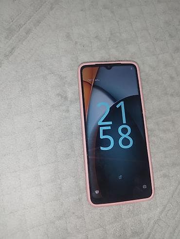 Xiaomi Redmi A3 sa velikim ekranom i silikonskom maskom u roze boji na lalafo.rs — 2 Xiaomi Redmi A3 sa velikim ekranom i silikonskom maskom u roze boji — 2