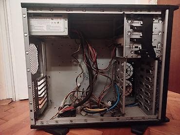 Kuciste za kompjuter. Spojio plocu,napajanje radi i power taster je na lalafo.rs — 4 Kuciste za kompjuter. Spojio plocu,napajanje radi i power taster je — 4