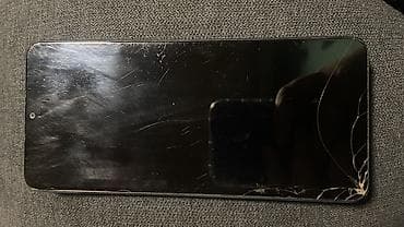 Samsung Galaxy A13
Ne radi displej prodaje se za delove na lalafo.rs — 3 Samsung Galaxy A13
Ne radi displej prodaje se za delove — 3