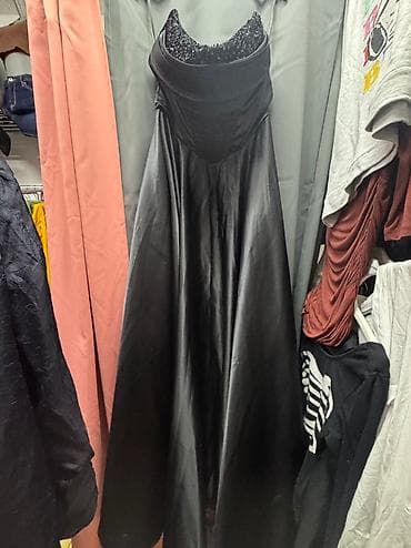 Dresses: Haljina fenomenalna Nova M velicine . Jako elegantna i efektna !!!!! at lalafo.rs — 1 Dresses: Haljina fenomenalna Nova M velicine . Jako elegantna i efektna !!!!! — 1