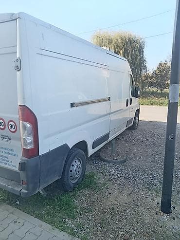 Pezo boxer 2.2 2007g reg do 02.2026g kombi u voznom stanju,odradjene at lalafo.rs — 3 Pezo boxer 2.2 2007g reg do 02.2026g kombi u voznom stanju,odradjene — 3