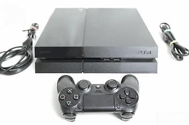 U ponudi Sony Playstation 4 sa naslova. Konzola je novija fat na lalafo.rs U ponudi Sony Playstation 4 sa naslova. Konzola je novija fat