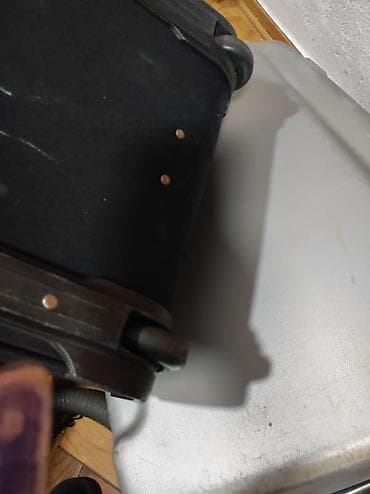 B&T veliki kofer na točkiće. B&T ispravan. oko 60 40 25 - na lalafo.rs — 6 B&T veliki kofer na točkiće. B&T ispravan. oko 60 40 25 - — 6