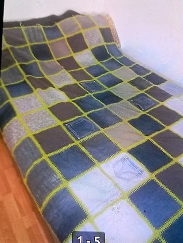 Prekrivač za krevet. Pačvork rad od teksasa i vunice. Dimenzije 150 x na lalafo.rs — 1 Prekrivač za krevet. Pačvork rad od teksasa i vunice. Dimenzije 150 x — 1