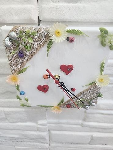 Ručno rađen zidni sat – kvadratno platno sa dekoracijom - Dimenzije na lalafo.rs — 6 Ručno rađen zidni sat – kvadratno platno sa dekoracijom - Dimenzije — 6