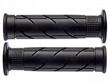 Par crnih gumenih ručki dizajniranih za motocikle. Ručke imaju at lalafo.rs Par crnih gumenih ručki dizajniranih za motocikle. Ručke imaju