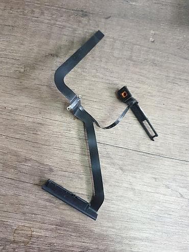 Konektor hard diska za Apple MacBook Pro A1278 2010. Ispravan na lalafo.rs — 1 Konektor hard diska za Apple MacBook Pro A1278 2010. Ispravan — 1