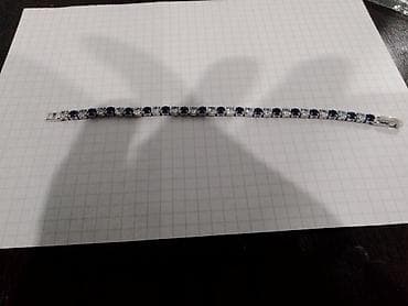 Nakit koji čuva vaše najlepše uspomene ❤️✨ Kažu da reči ponekad na lalafo.rs Nakit koji čuva vaše najlepše uspomene ❤️✨ Kažu da reči ponekad