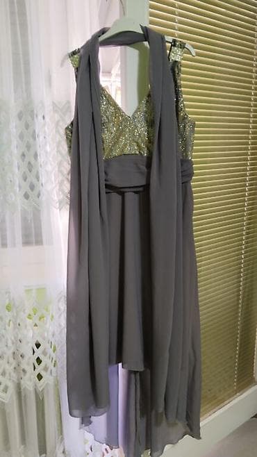 leggings h: Elegantne haljine – set od 3 komada 1) Svečana siva haljina sa šalom at lalafo.rs — 2 leggings h: Elegantne haljine – set od 3 komada 1) Svečana siva haljina sa šalom — 2