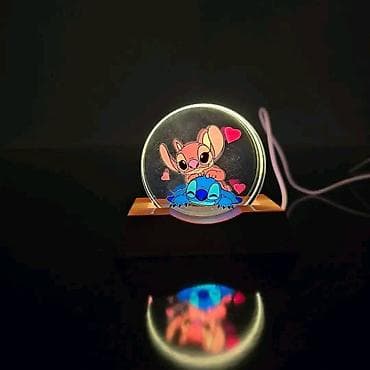 Dekorativne LED noćne lampe – akrilni disk sa drvenim postoljem - na lalafo.rs — 2 Dekorativne LED noćne lampe – akrilni disk sa drvenim postoljem - — 2