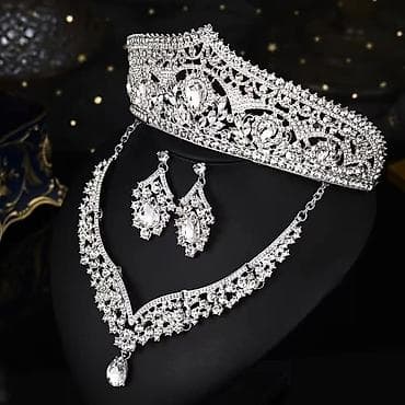 ⚡Setovi
⚡Kruna, mindjuše, ogrlica
⚡Cena 2800 din na lalafo.rs — 7 ⚡Setovi
⚡Kruna, mindjuše, ogrlica
⚡Cena 2800 din — 7