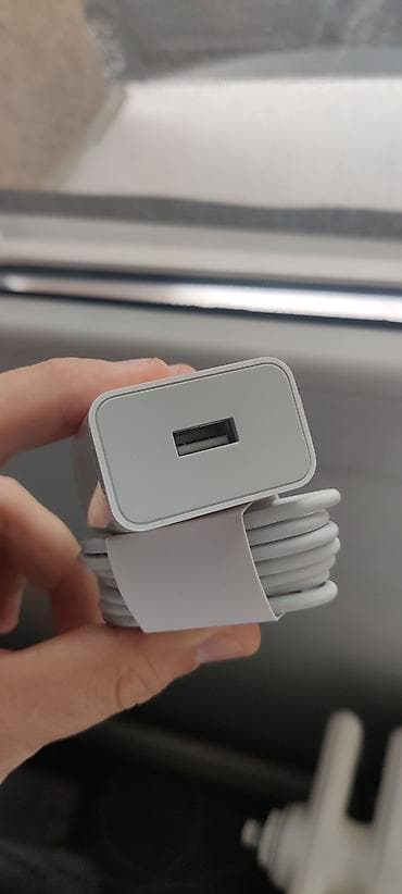 Xiaomi originalni brzi punjač + USB kabl Original - Model adaptera na lalafo.rs — 3 Xiaomi originalni brzi punjač + USB kabl Original - Model adaptera — 3