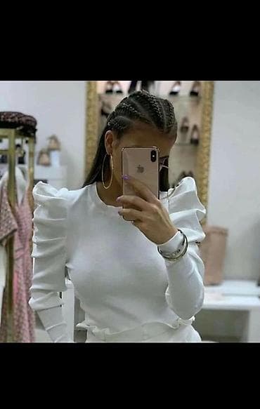 Bluza puf rukavi sa elastinom. Crna,svetlo na lalafo.rs Bluza puf rukavi sa elastinom. Crna,svetlo