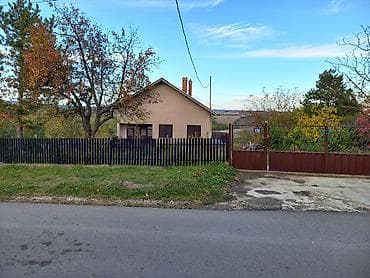 Продаю дом площадью 80 квадратных метров и земельный участок площадью na lalafo.rs Продаю дом площадью 80 квадратных метров и земельный участок площадью