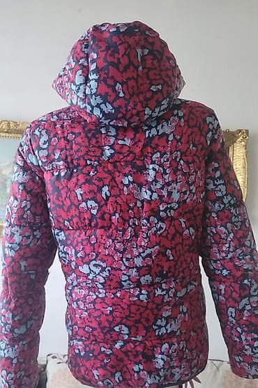 Odlicno ocuvana Puma jakna velicina M na lalafo.rs — 5 Odlicno ocuvana Puma jakna velicina M — 5