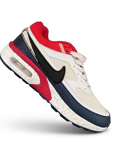 Nike Air Max patike – model sa vidljivom Air jastučić-komorom u peti at lalafo.rs Nike Air Max patike – model sa vidljivom Air jastučić-komorom u peti