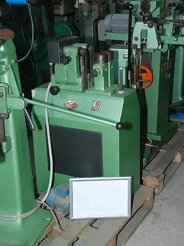 Oštrilica 260. Mašina za oštrenje tračnih testera. Marka na lalafo.rs — 1 Oštrilica 260. Mašina za oštrenje tračnih testera. Marka — 1