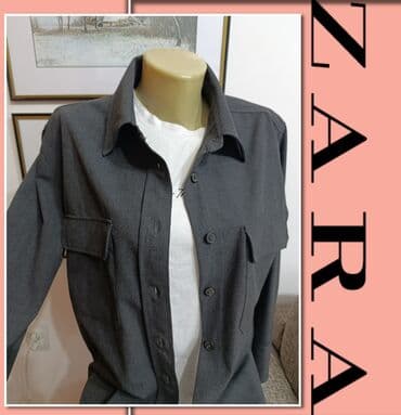 ZARA natkošulja,lep je kroj,malo je punija.Sa strane imaju šlicevi na lalafo.rs ZARA natkošulja,lep je kroj,malo je punija.Sa strane imaju šlicevi