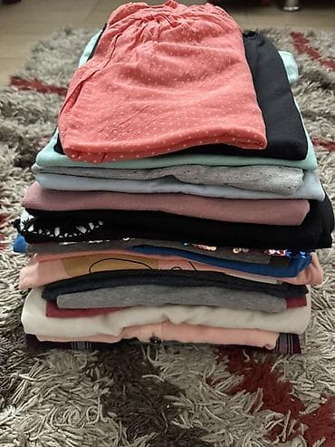 Zenske majice kratkih rukava, 4 kosulje, 1 bluza i 2 majice dugih na lalafo.rs Zenske majice kratkih rukava, 4 kosulje, 1 bluza i 2 majice dugih