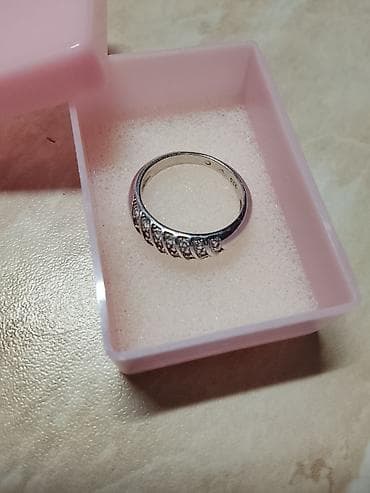 18mm2200din.cisto srebro s cirkonima. novo na lalafo.rs 18mm2200din.cisto srebro s cirkonima. novo